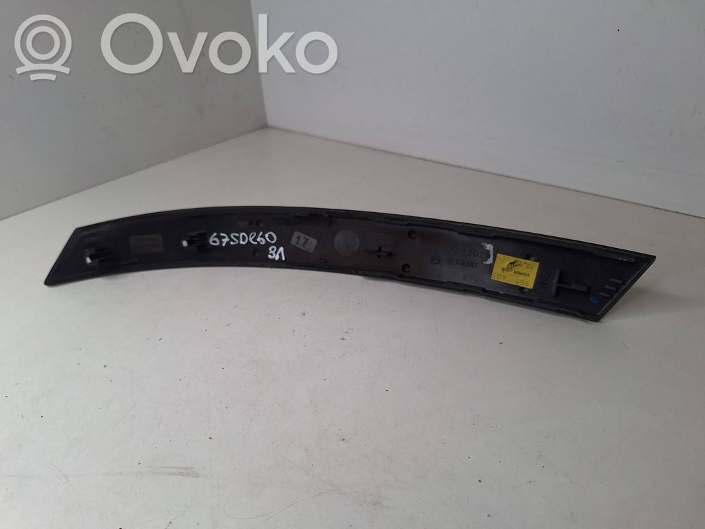 BMW 5 E60 E61 Galinė apdailos juosta 