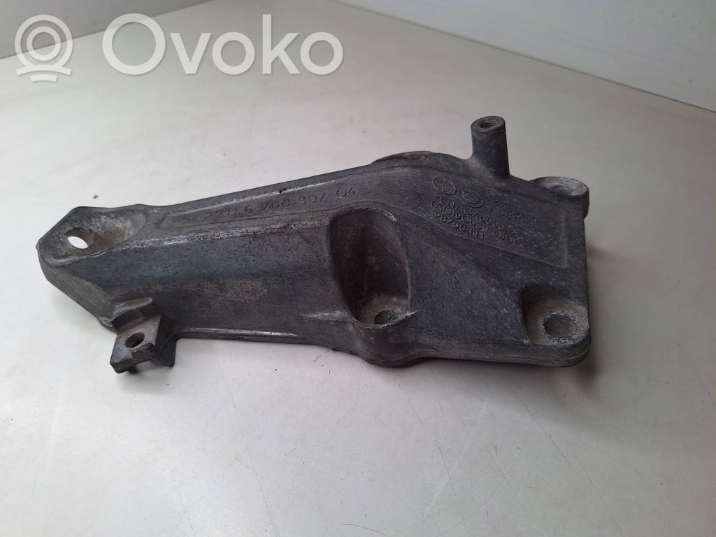 Variklio tvirtinimo kronšteinas   6760307