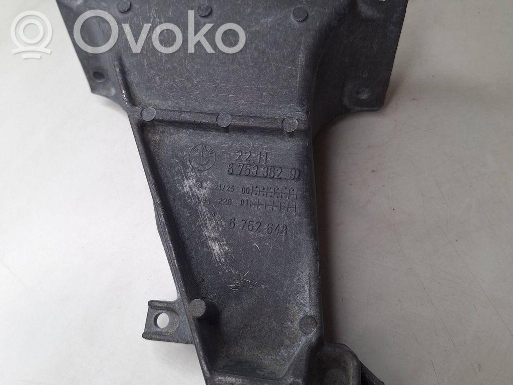 BMW 5 E39 Engine mounting bracket 