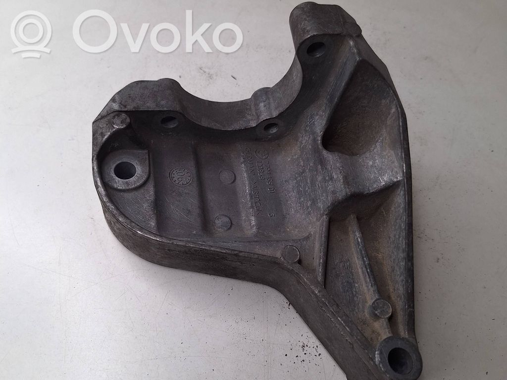 BMW 3 E90 E91 Supporto di montaggio della pompa del servosterzo 
