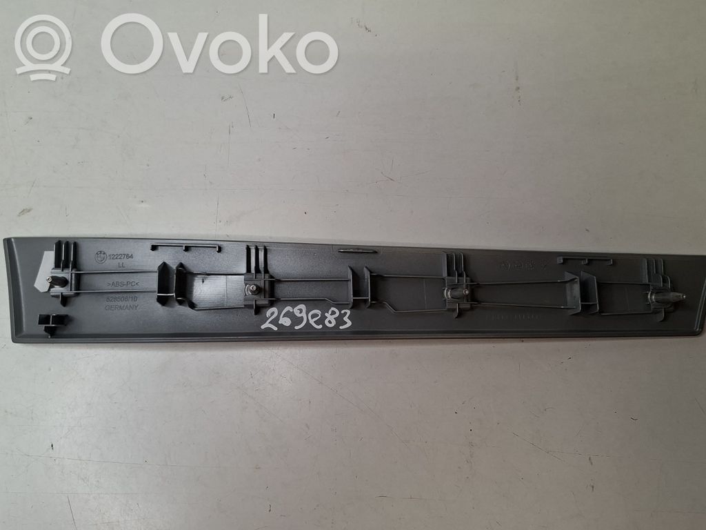 BMW X3 E83 Otros elementos de revestimiento del maletero/compartimento de carga 