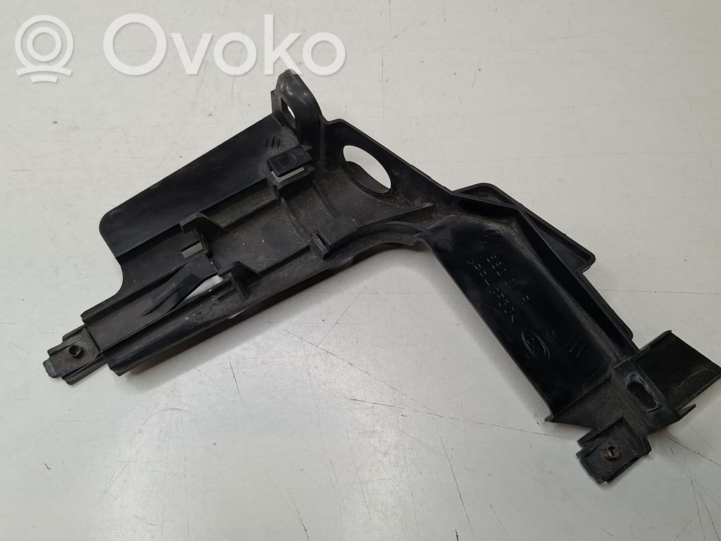 BMW 3 E46 Headlight/headlamp mounting bracket 