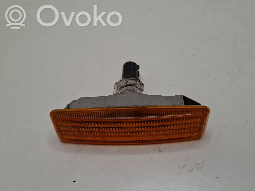 BMW 5 E39 Front fender indicator light 
