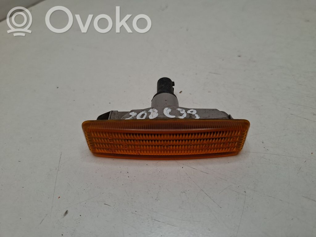 BMW 5 E39 Front fender indicator light 