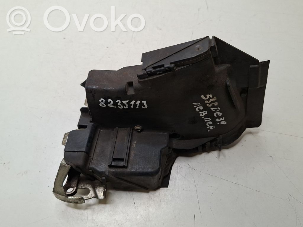 Front door lock   8235113