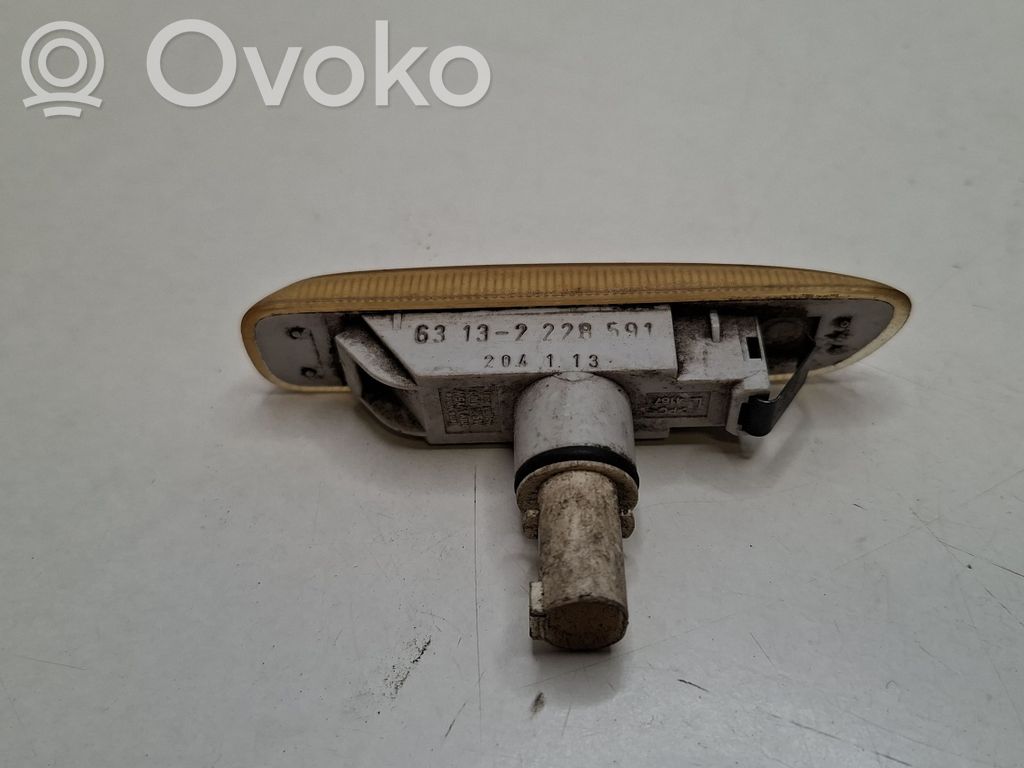 BMW 3 E46 Front fender indicator light 