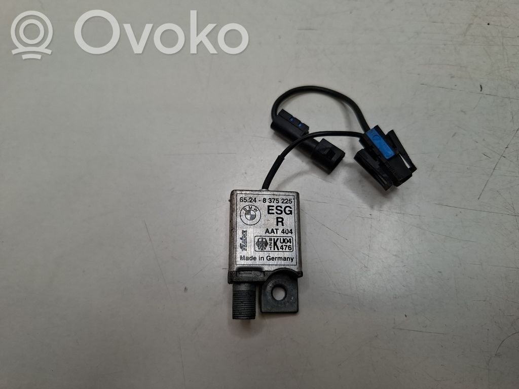 BMW 7 E38 Antenos stiprintuvas 