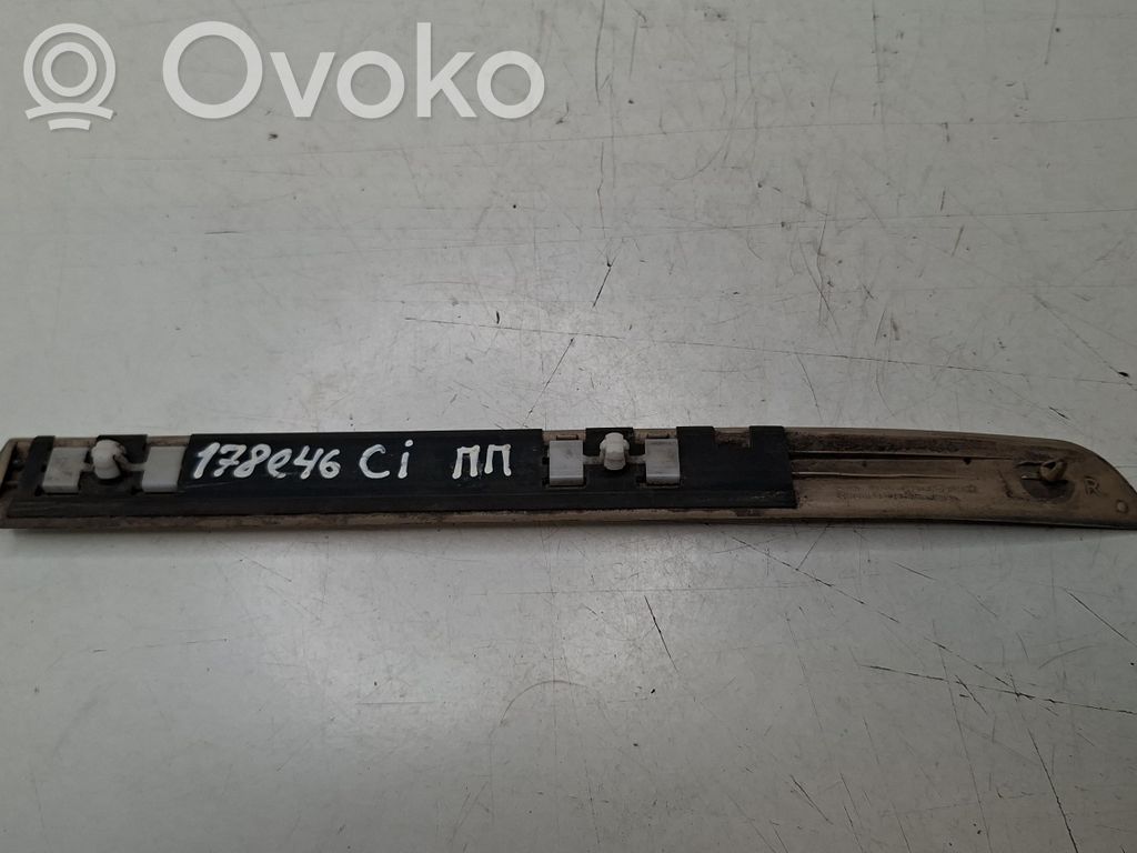 BMW 3 E46 Apdaila sparno (moldingas) 