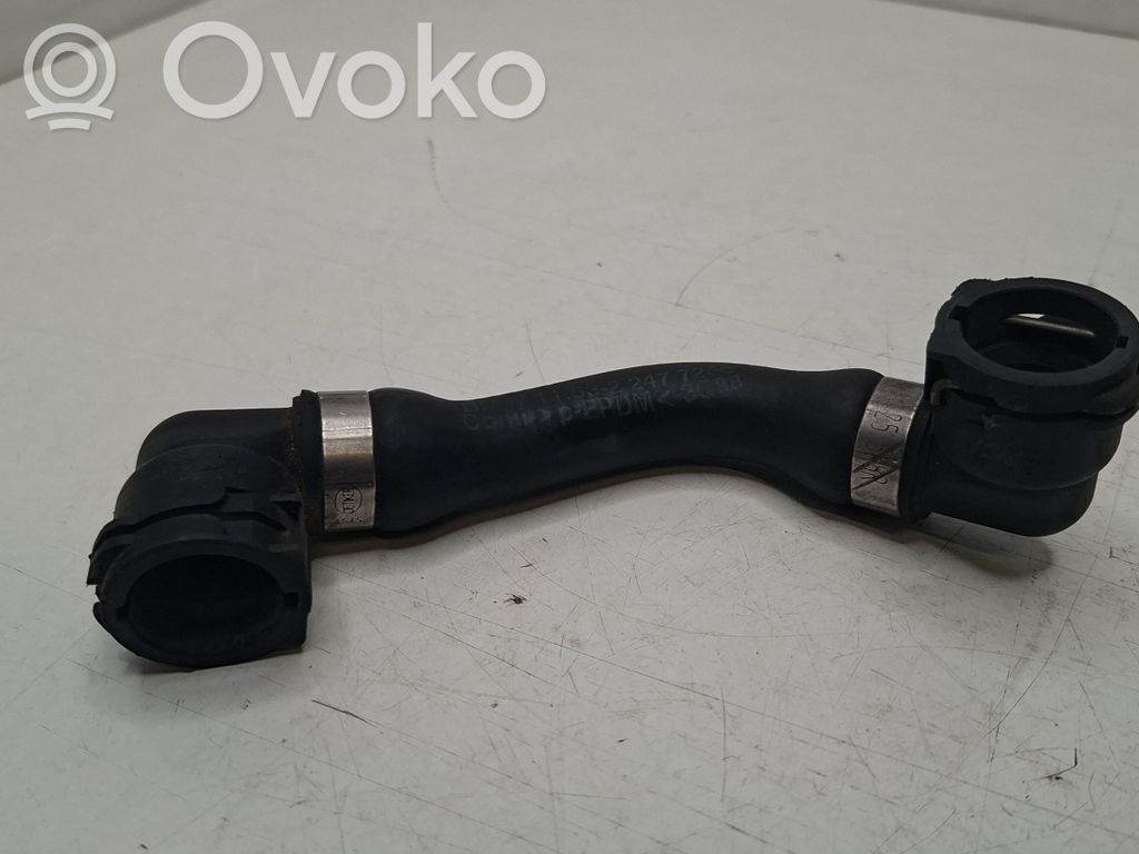 BMW 5 E39 Engine coolant pipe/hose 