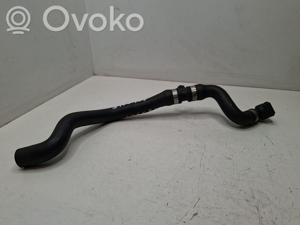 BMW X3 E83 Engine coolant pipe/hose 