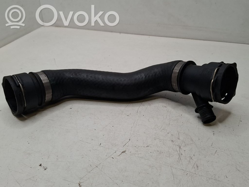 BMW 5 E39 Engine coolant pipe/hose 