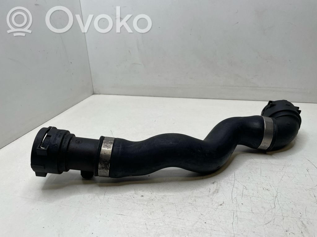 BMW 5 E39 Engine coolant pipe/hose 
