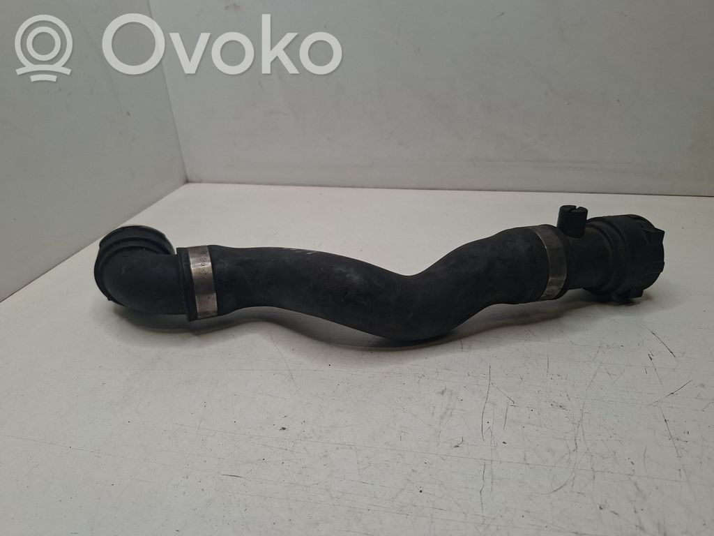 BMW 5 E39 Engine coolant pipe/hose 