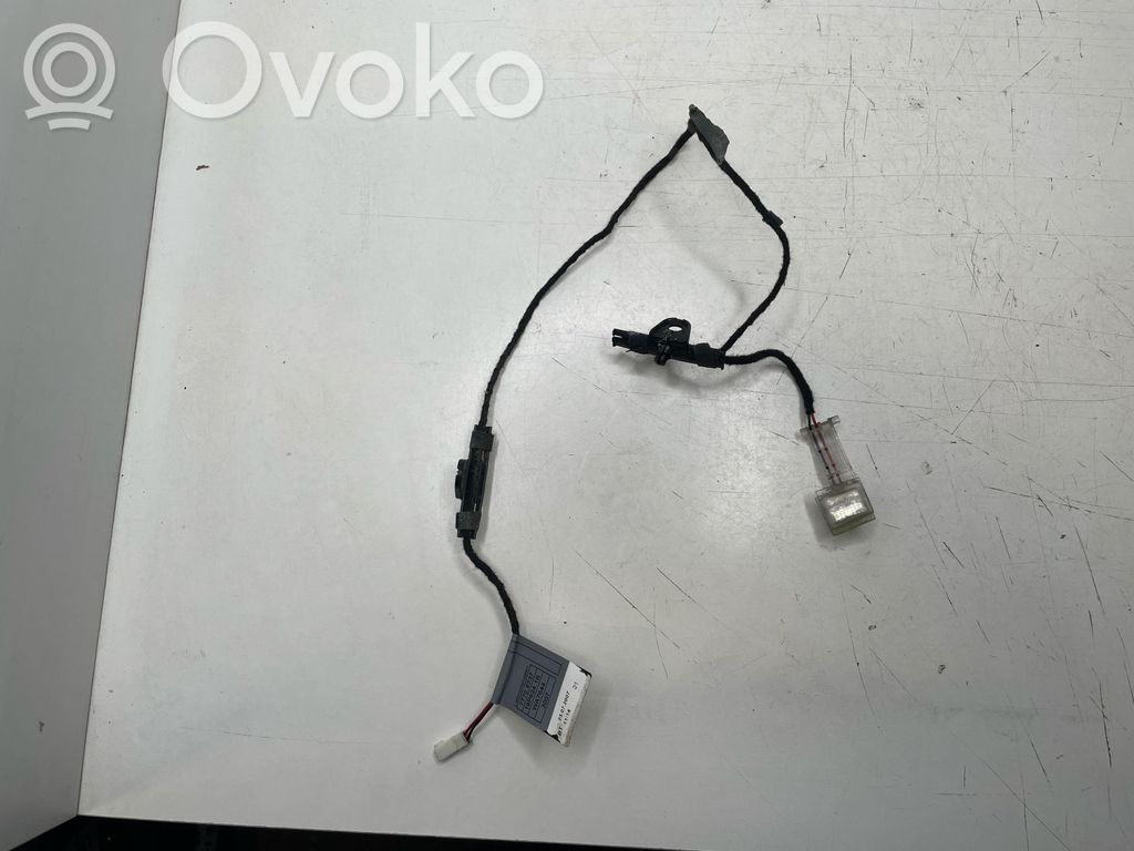 Etuoven ulkokahvan valo (ulko)   14010710,7163512