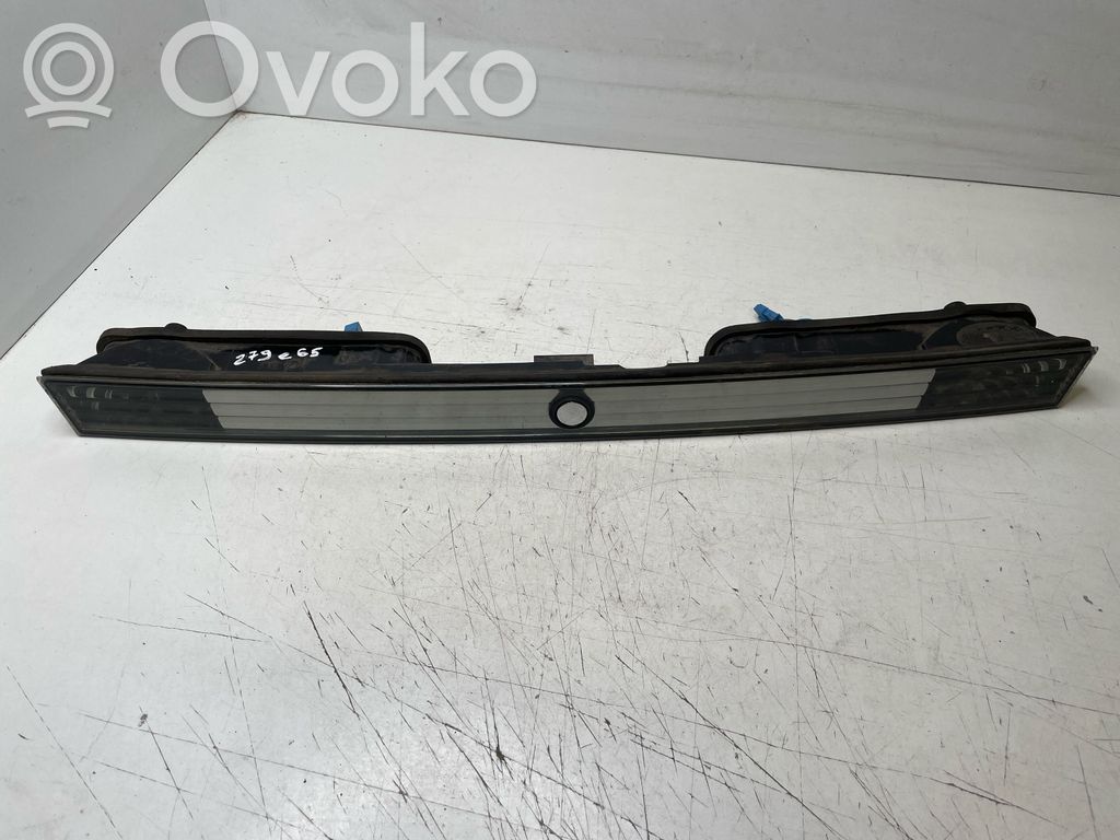 BMW 7 E65 E66 Galinio dangčio numerio apšvietimo juosta 