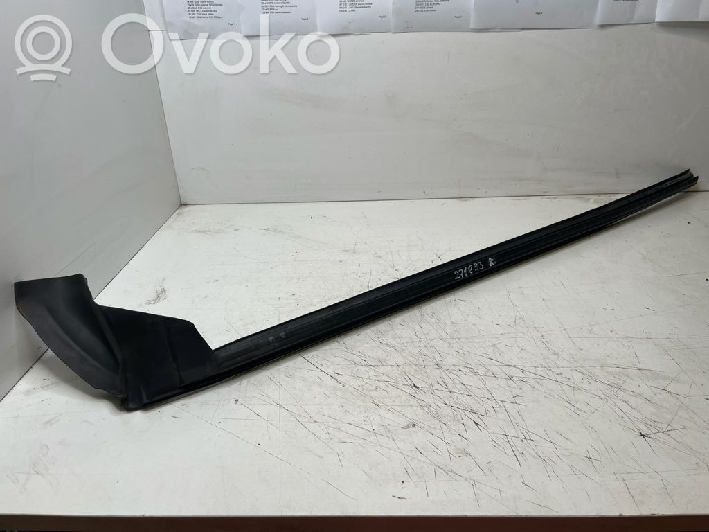 BMW 3 E92 E93 Rubber seal front coupe door window 