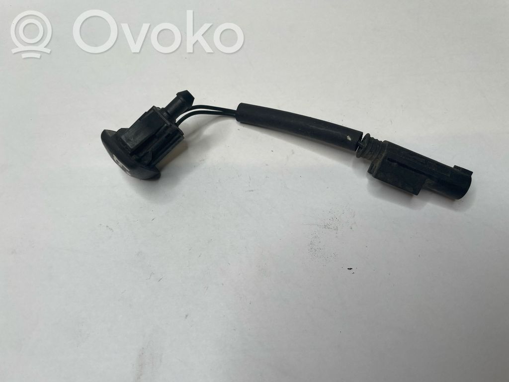 BMW 5 E60 E61 Windshield washer spray nozzle 