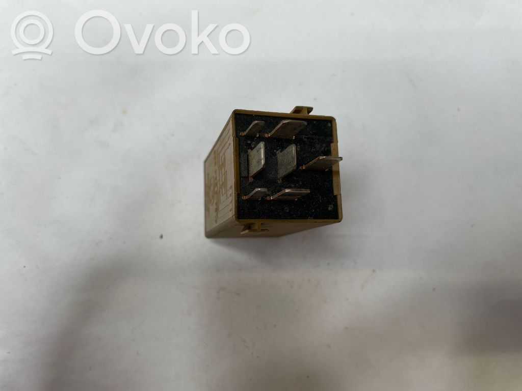 Window control relay   61368384505,V23141B3001X15
