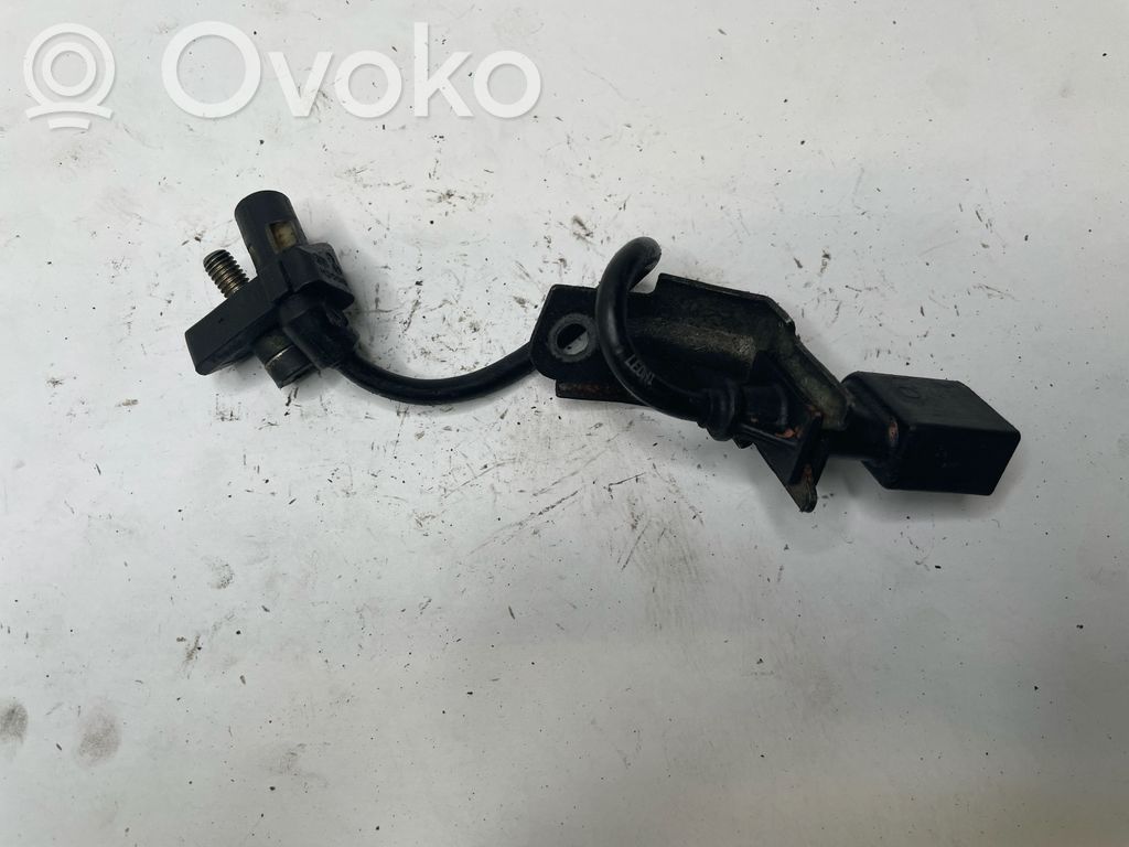 Sensor de posición del cigüeñal   0281002477
