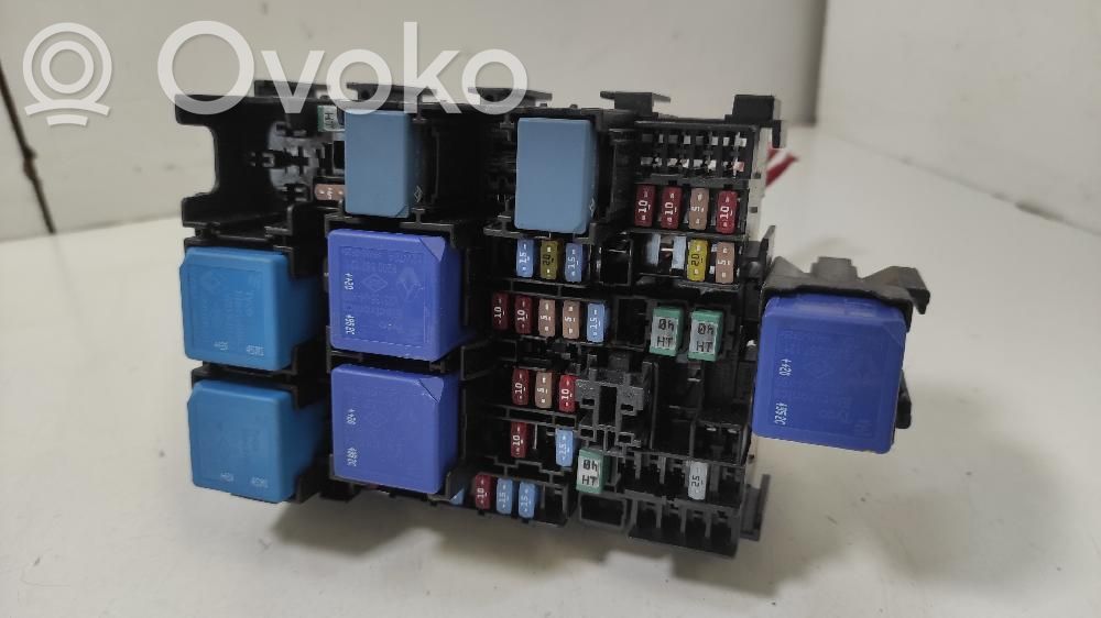 Dacia Sandero Fuse module 