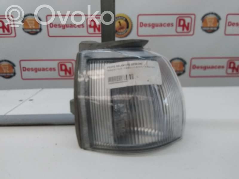Renault Clio I Headlight/headlamp 