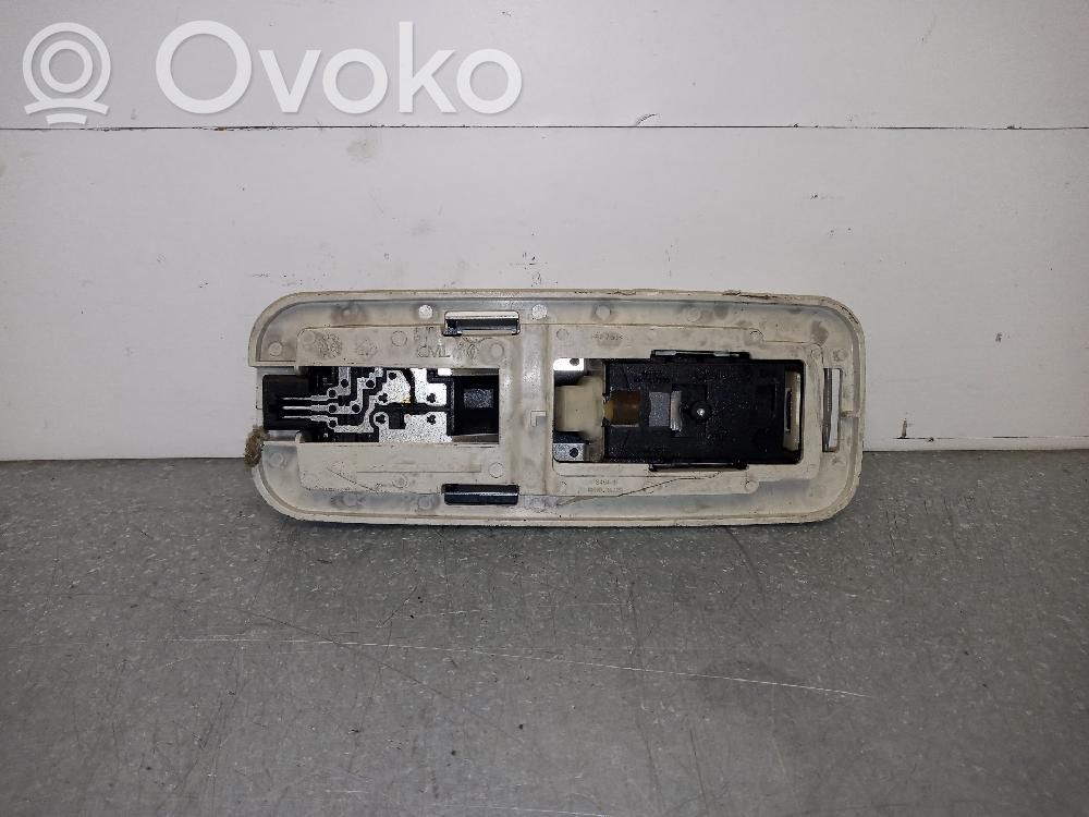 Renault Espace IV Priekinių vietų apšvietimo žibintas 