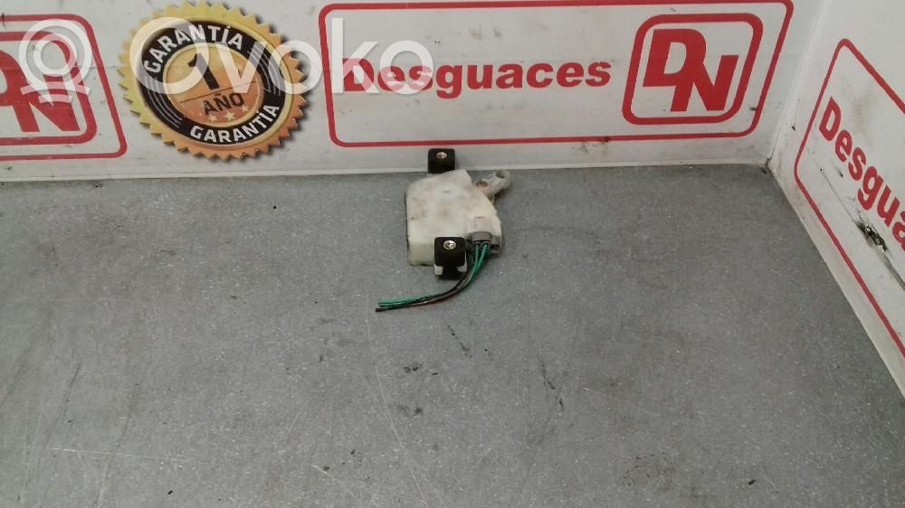 Motor de cierre de puerta trasera   8971283231