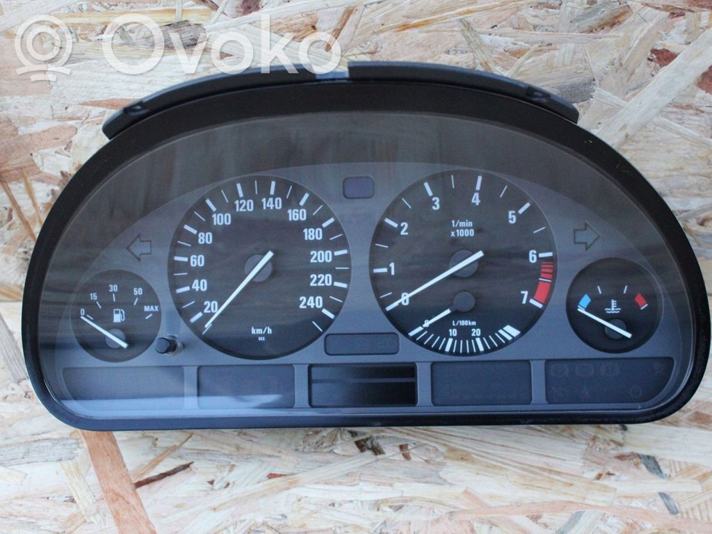 Speedometer (instrument cluster)   8375895