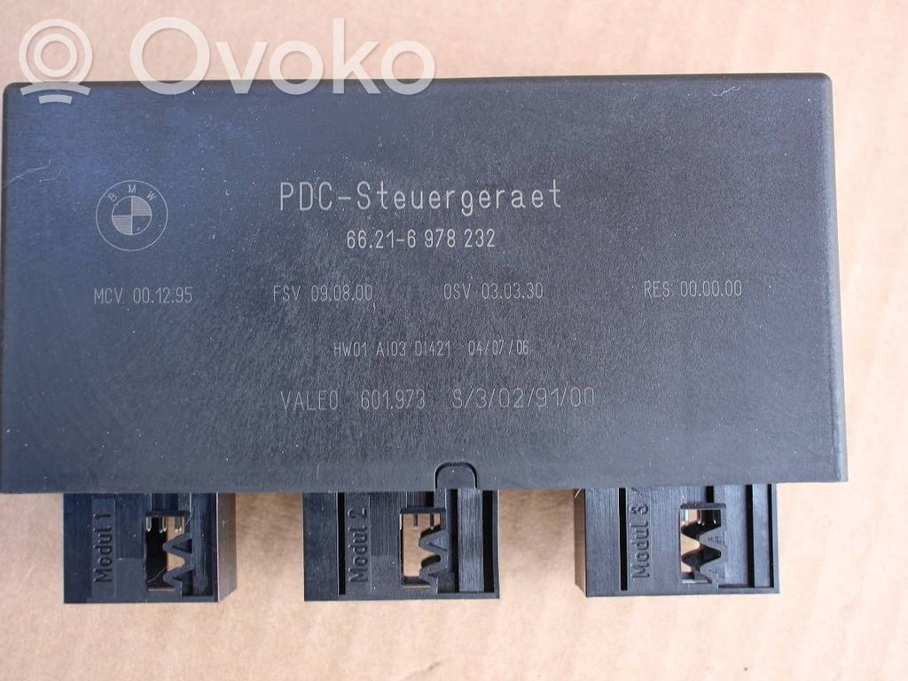 Pysäköintitutkan (PCD) ohjainlaite/moduuli   6978232
