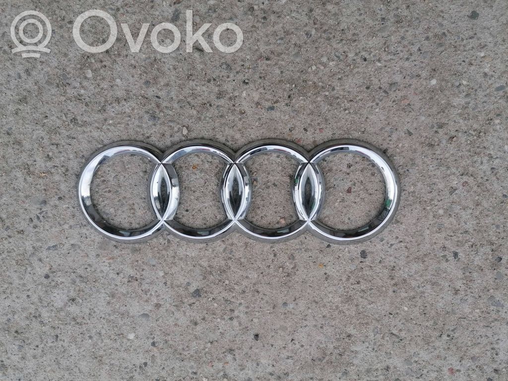 Audi A6 S6 C6 4F Siglă fabricant/litere model 