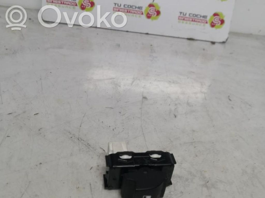Interruptor del elevalunas eléctrico   E31426