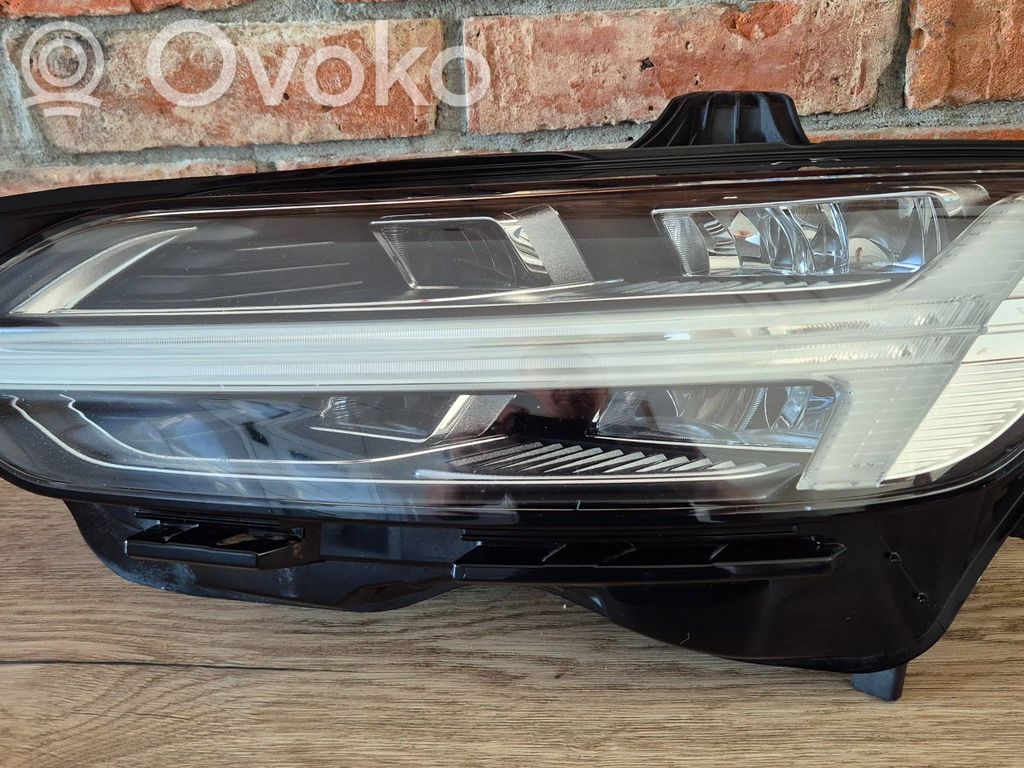 Volvo S60 Phare frontale 