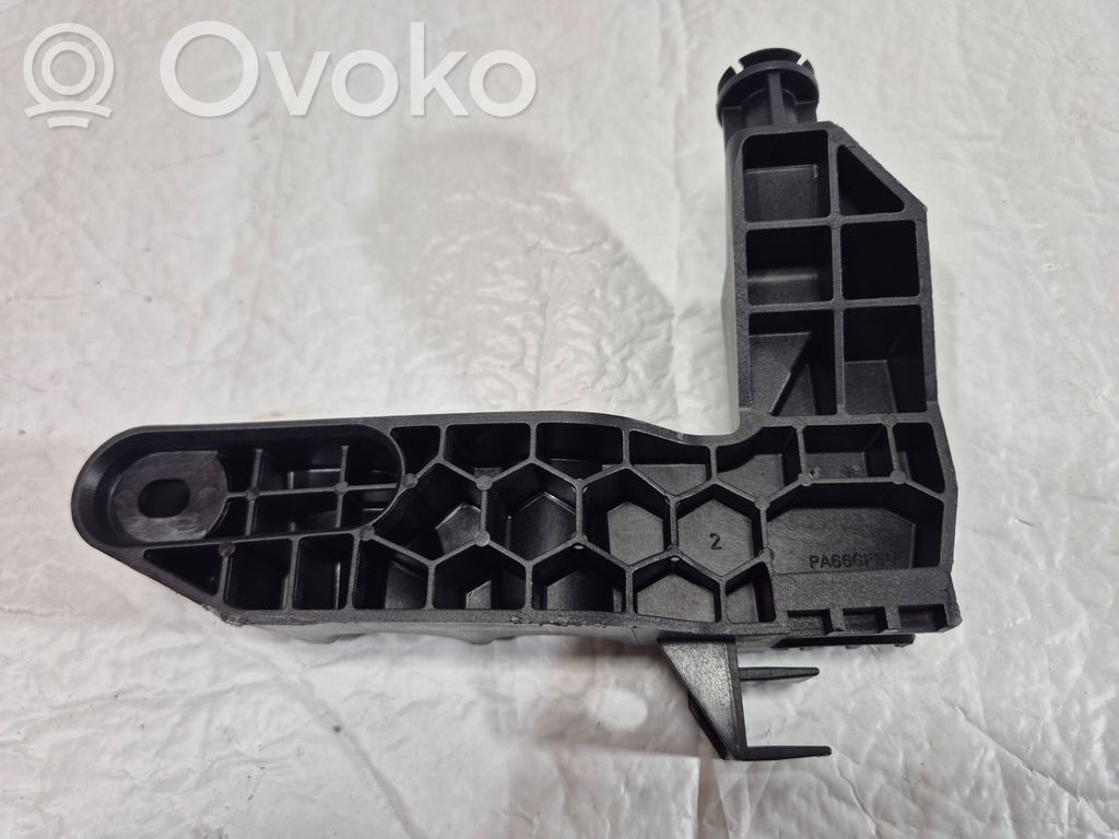 Volvo XC40 Uchwyt / Mocowanie chłodnicy 