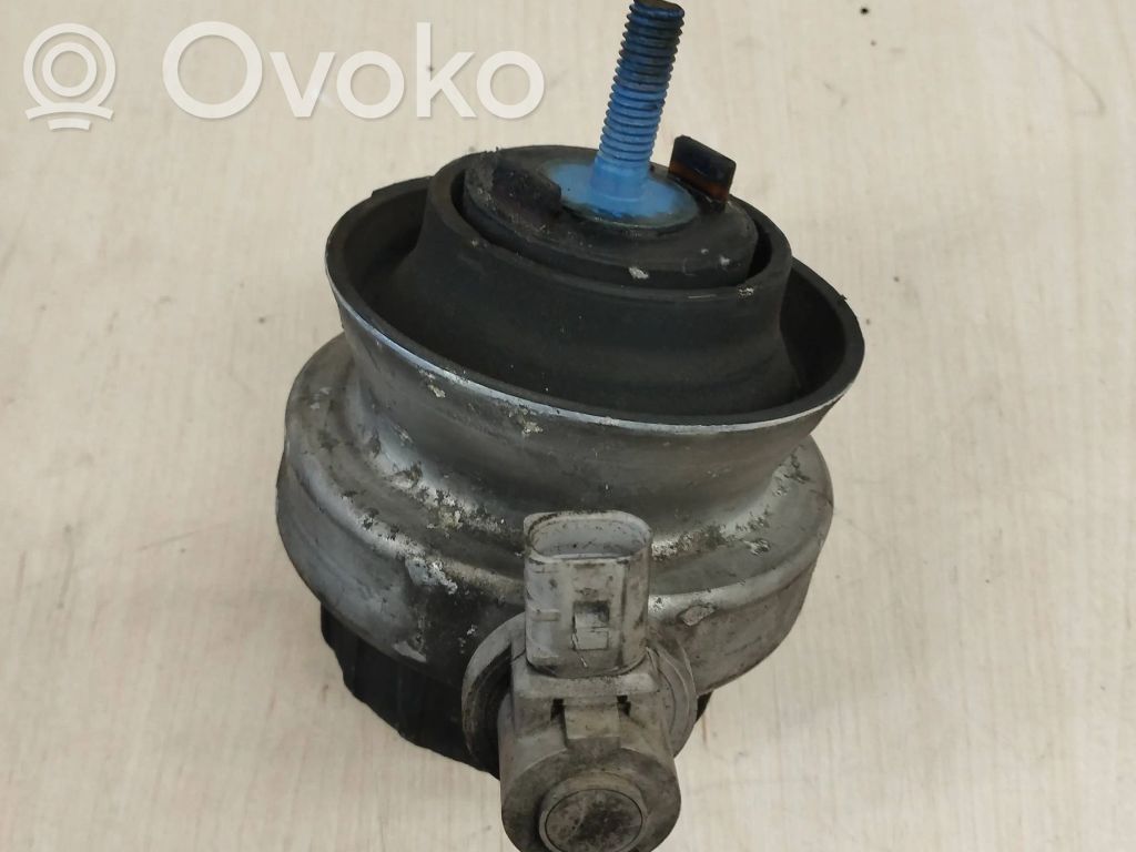Audi A6 S6 C6 4F Engine mount bracket 