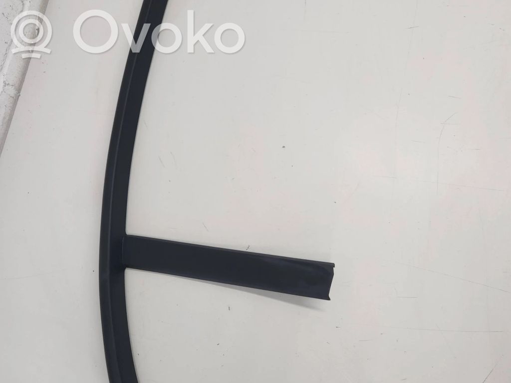 BMW 5 E60 E61 Rear door window/glass frame 