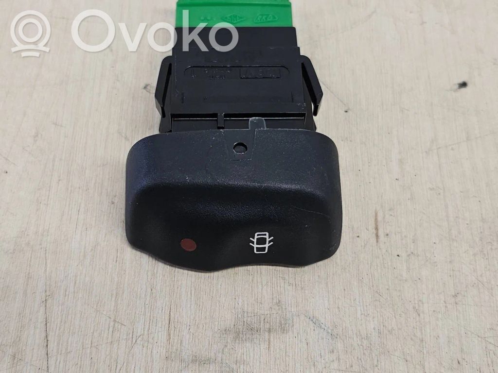 Central locking switch button   841242B