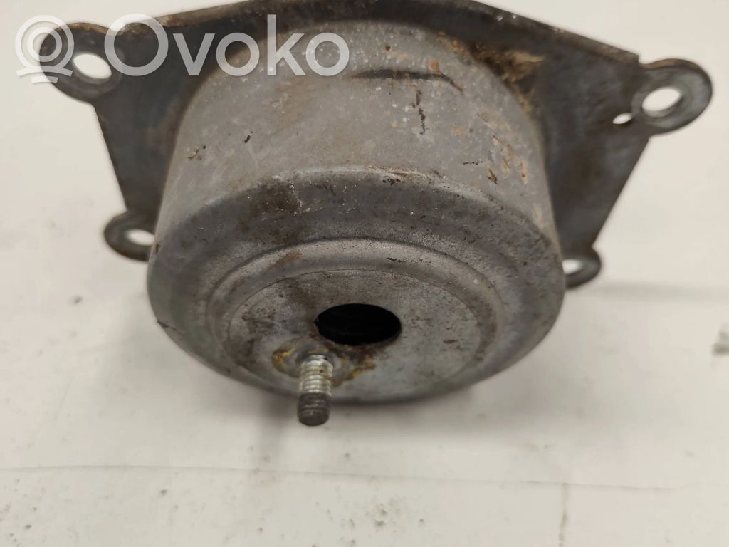 Opel Astra H Engine mount bracket 