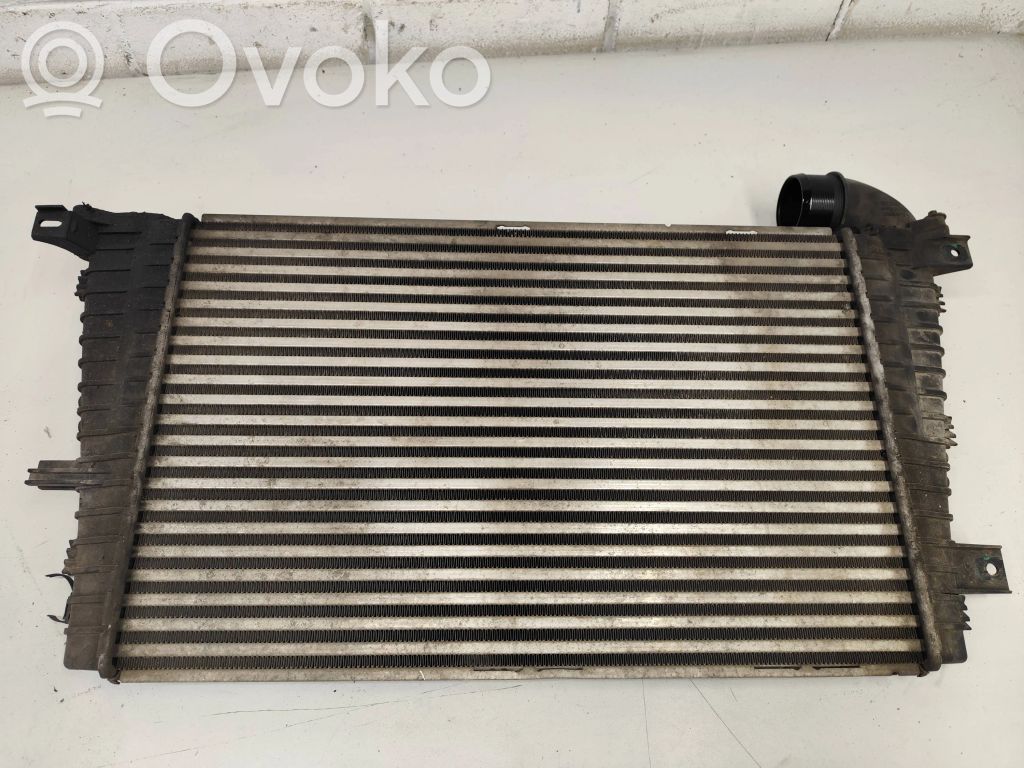Opel Zafira B Interkūlerio radiatorius 
