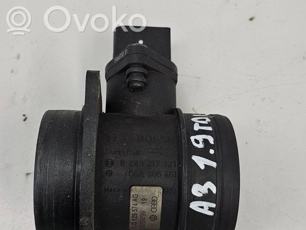 Audi A3 S3 8L Przepływomierz masowy powietrza MAF 