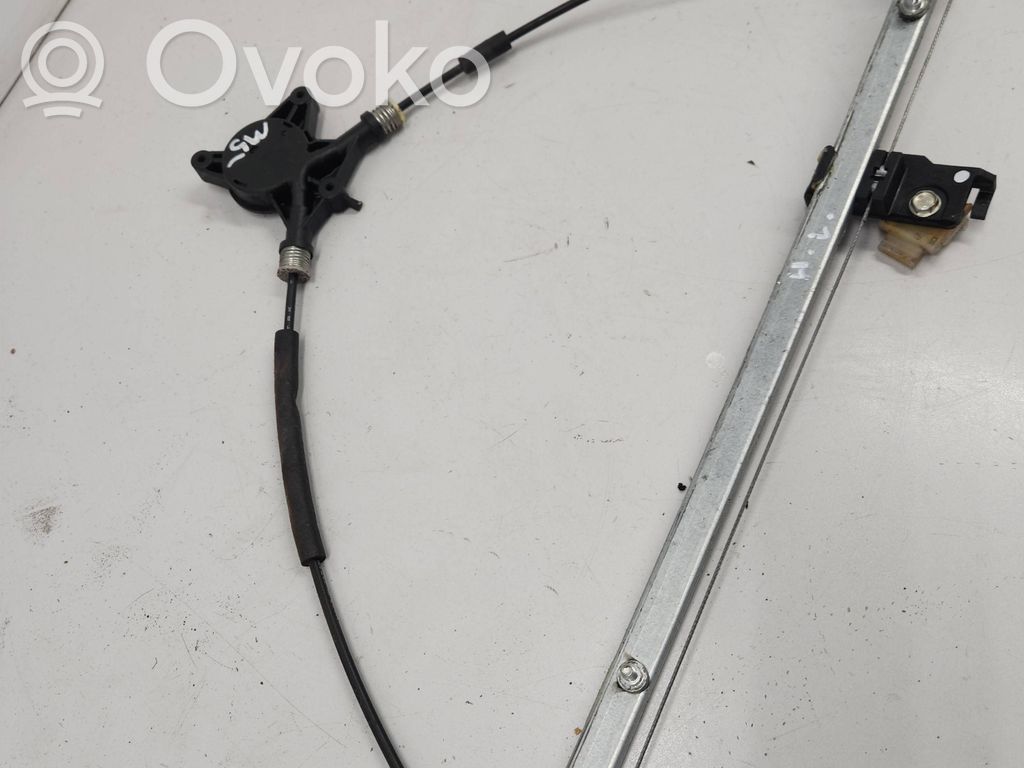 Mazda 5 Rear window lifting mechanism without motor 