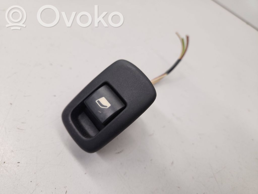 Electric window control switch   96515962XT