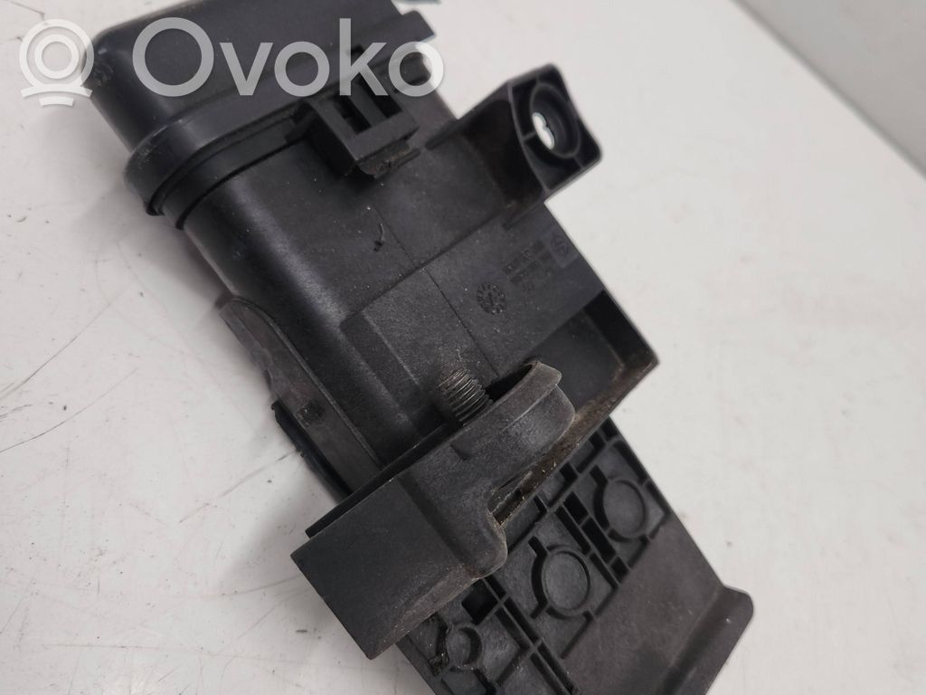 Cableado positivo   61138387568,10688710