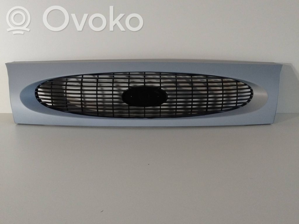 Front grill   96FB8200AC