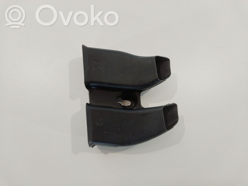 Ohjaamon sisäilman ilmakanava   7008958,10938414