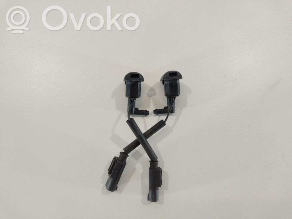 BMW 5 E60 E61 Windshield washer spray nozzle 