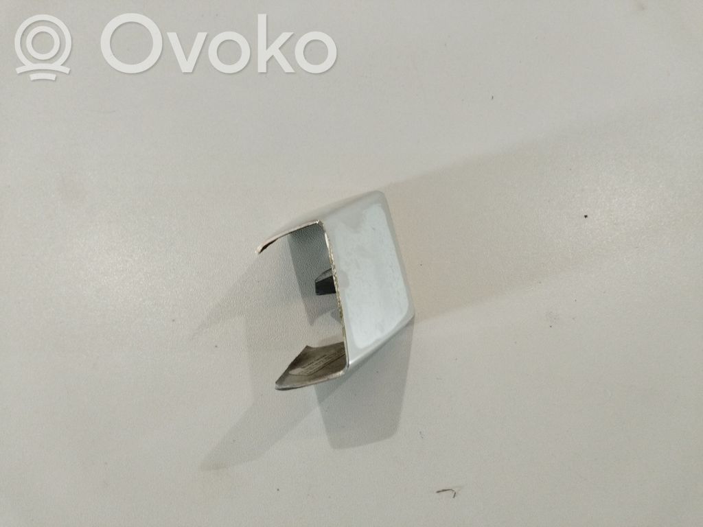 Volkswagen Golf VI Stogo strypų "ragų" dangtelis 