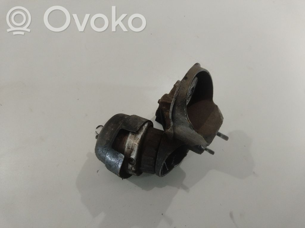Engine mount bracket   4F0199382