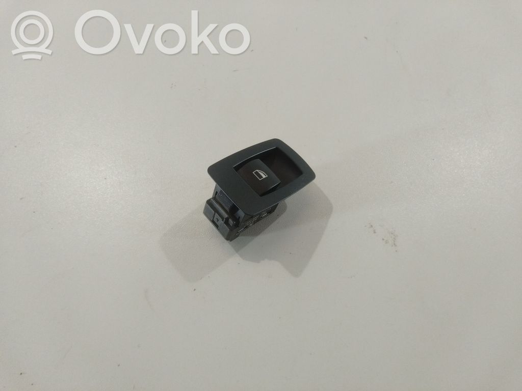 Elektrisko logu slēdzis   6945874,15939900,2827A