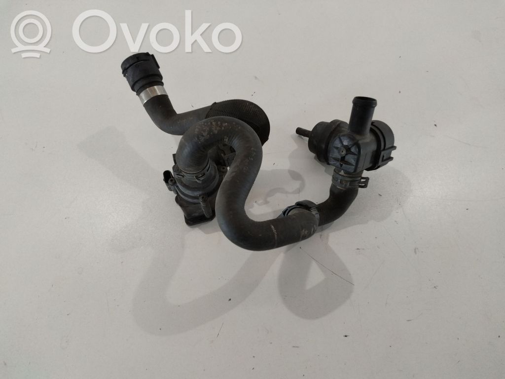 Audi A5 8T 8F Engine coolant pipe/hose 