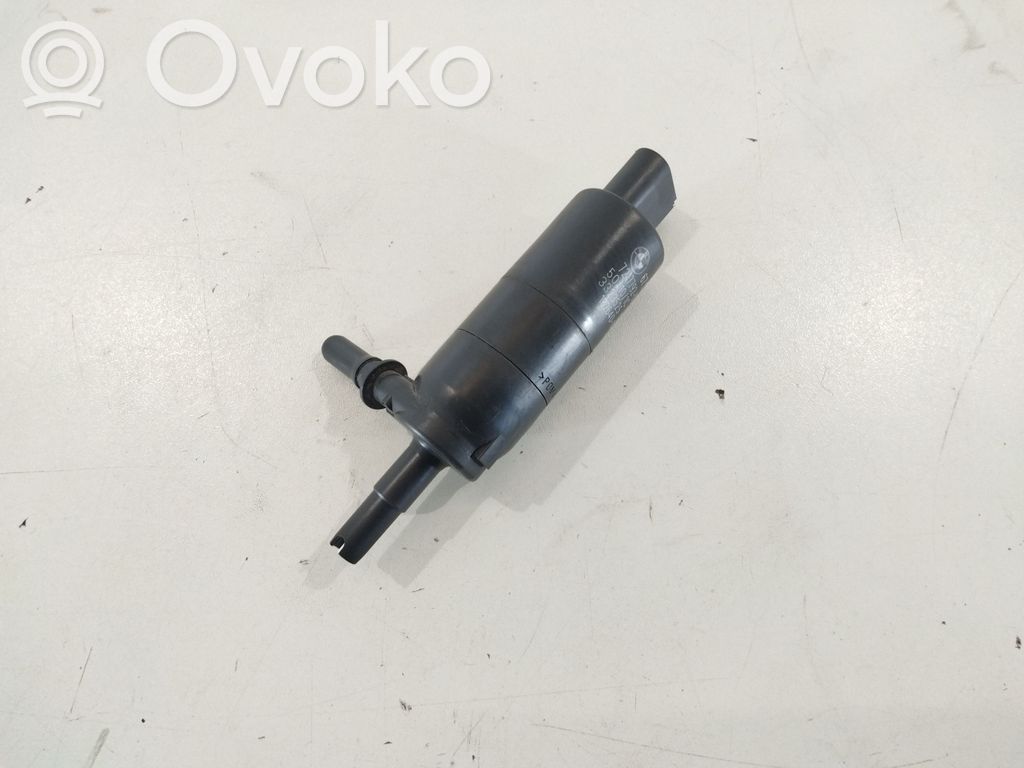BMW 5 F10 F11 Headlight washer pump 